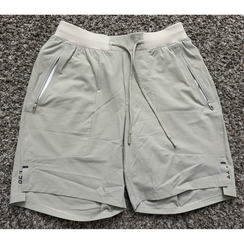 Lululemon License To Train Shorts Small Beige Linerless Men's 7" Inseam Run Yoga